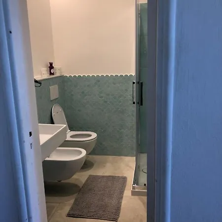 Il Delfino בית הארחה