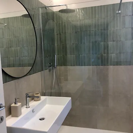 Il Delfino בית הארחה טלארו