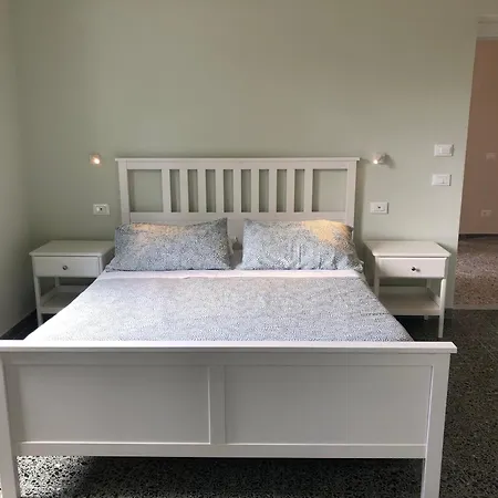 Il Delfino Guest house